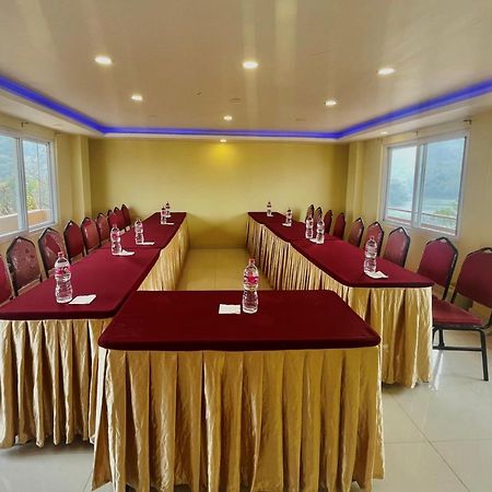 Hotel Lake Shore Pokhara Dış mekan fotoğraf