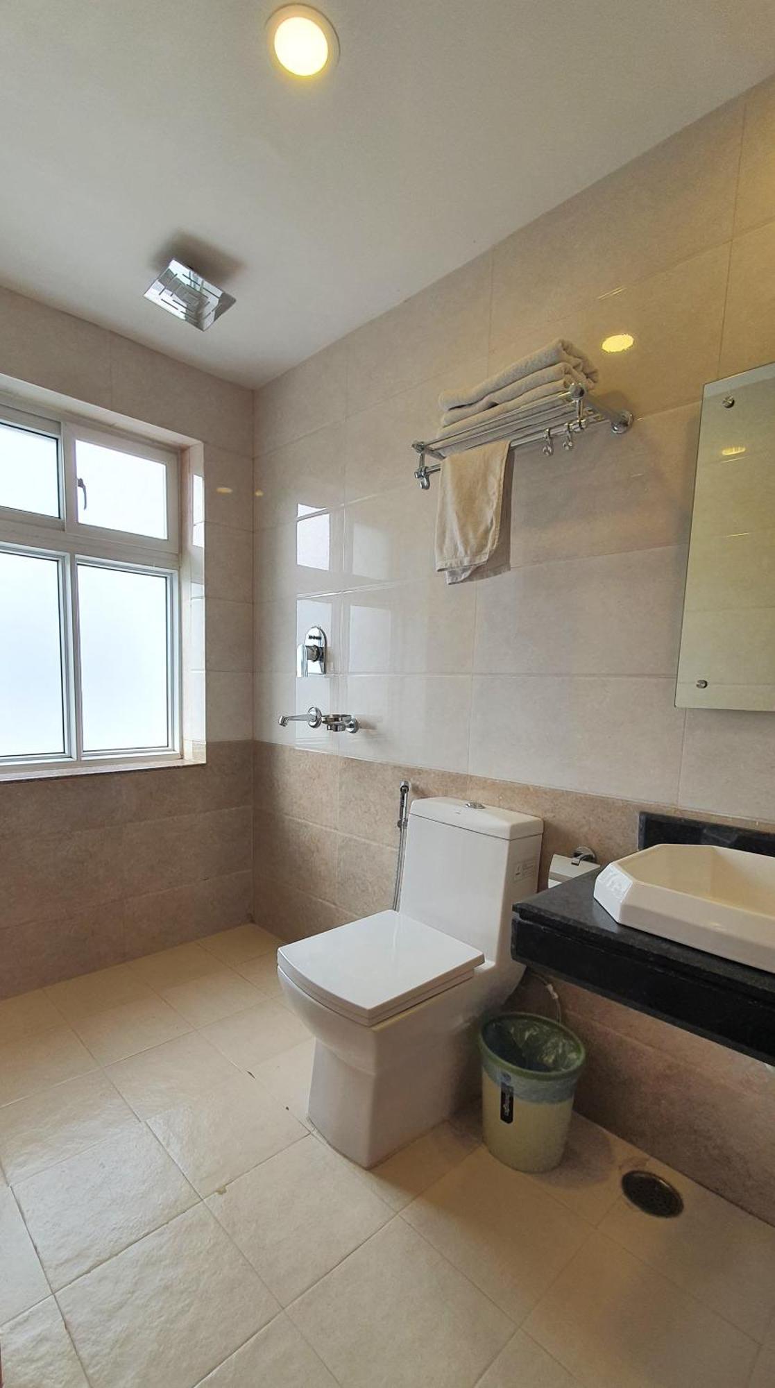 Hotel Lake Shore Pokhara Dış mekan fotoğraf