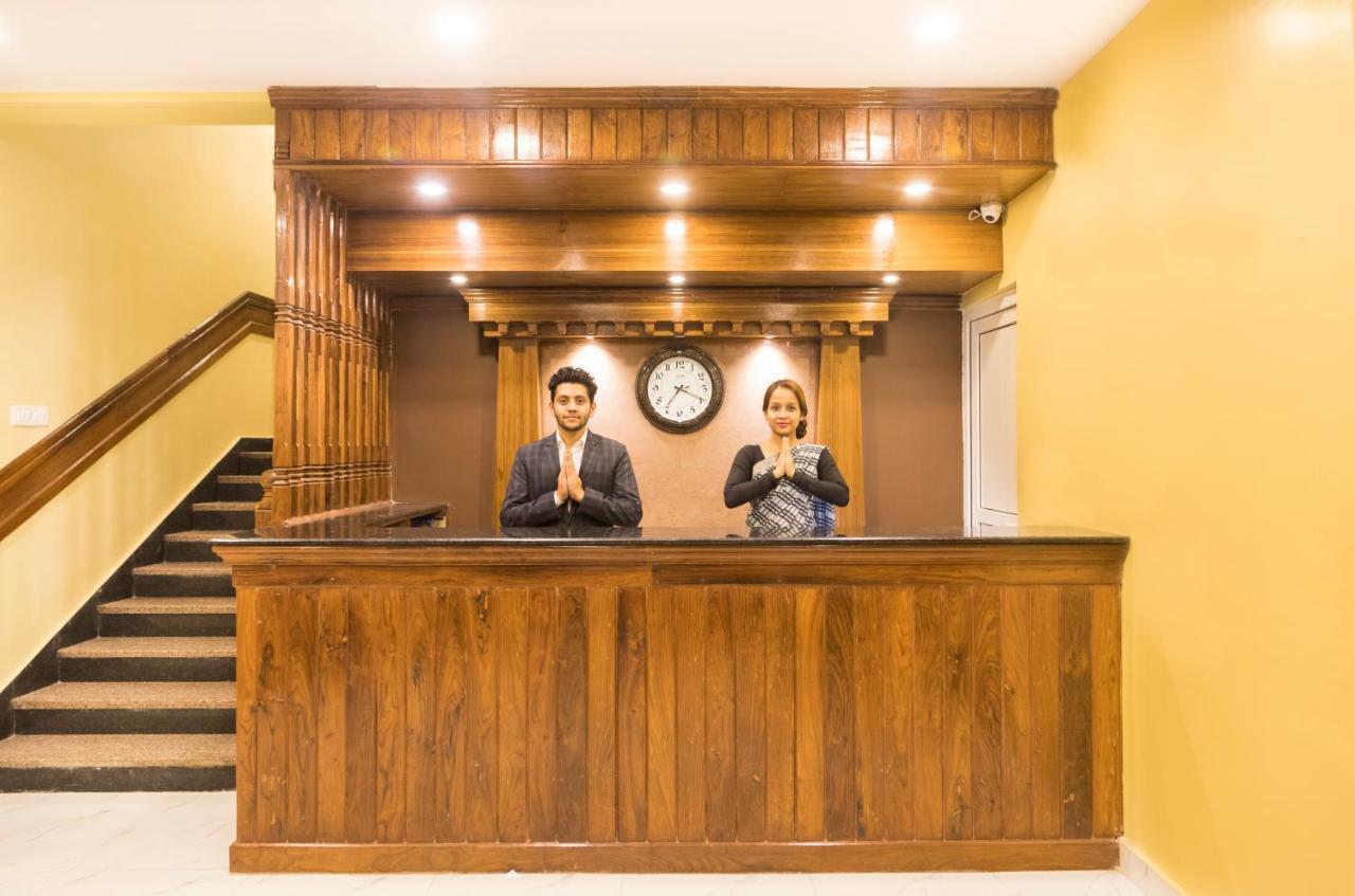 Hotel Lake Shore Pokhara Dış mekan fotoğraf