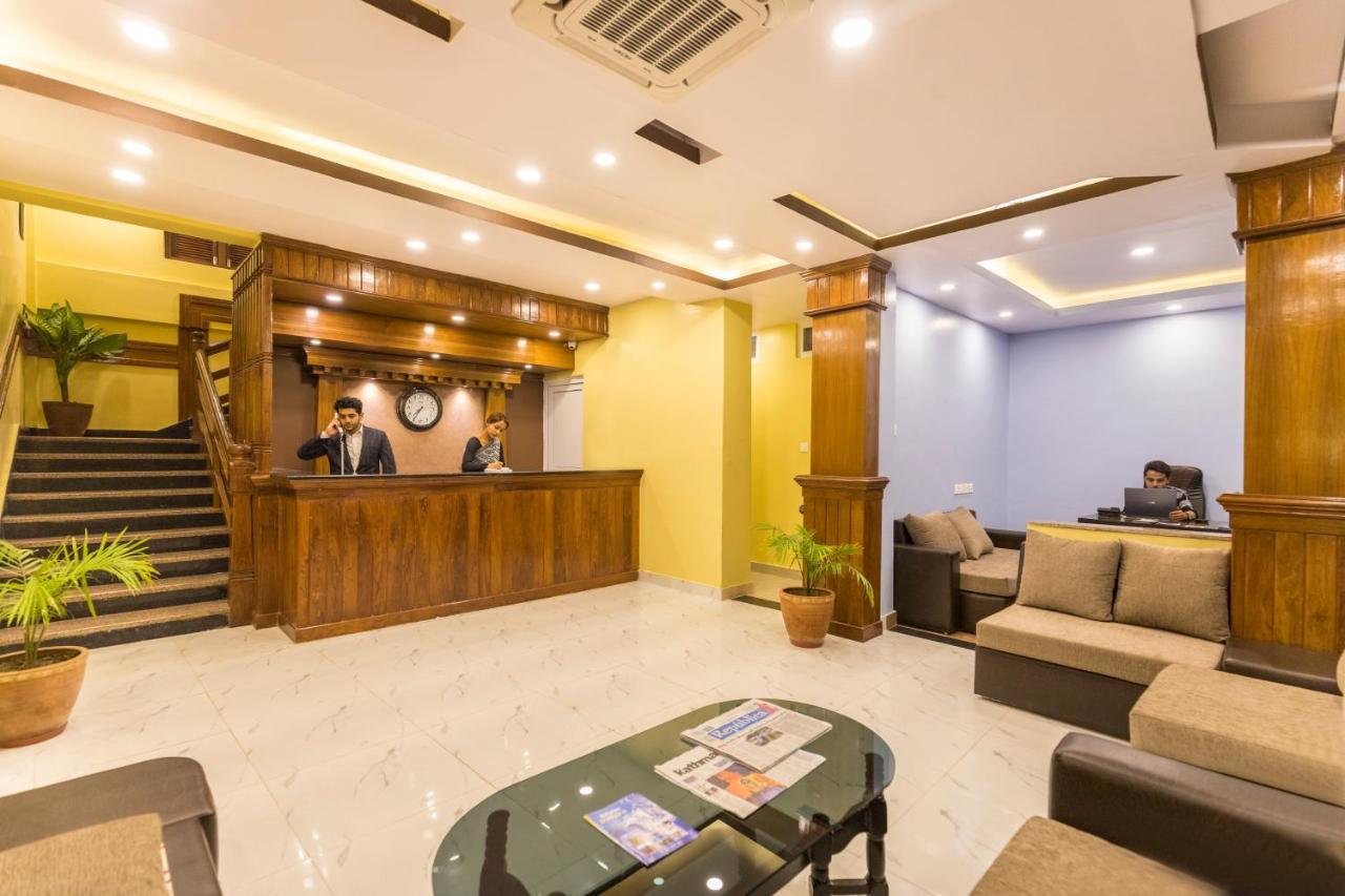 Hotel Lake Shore Pokhara Dış mekan fotoğraf