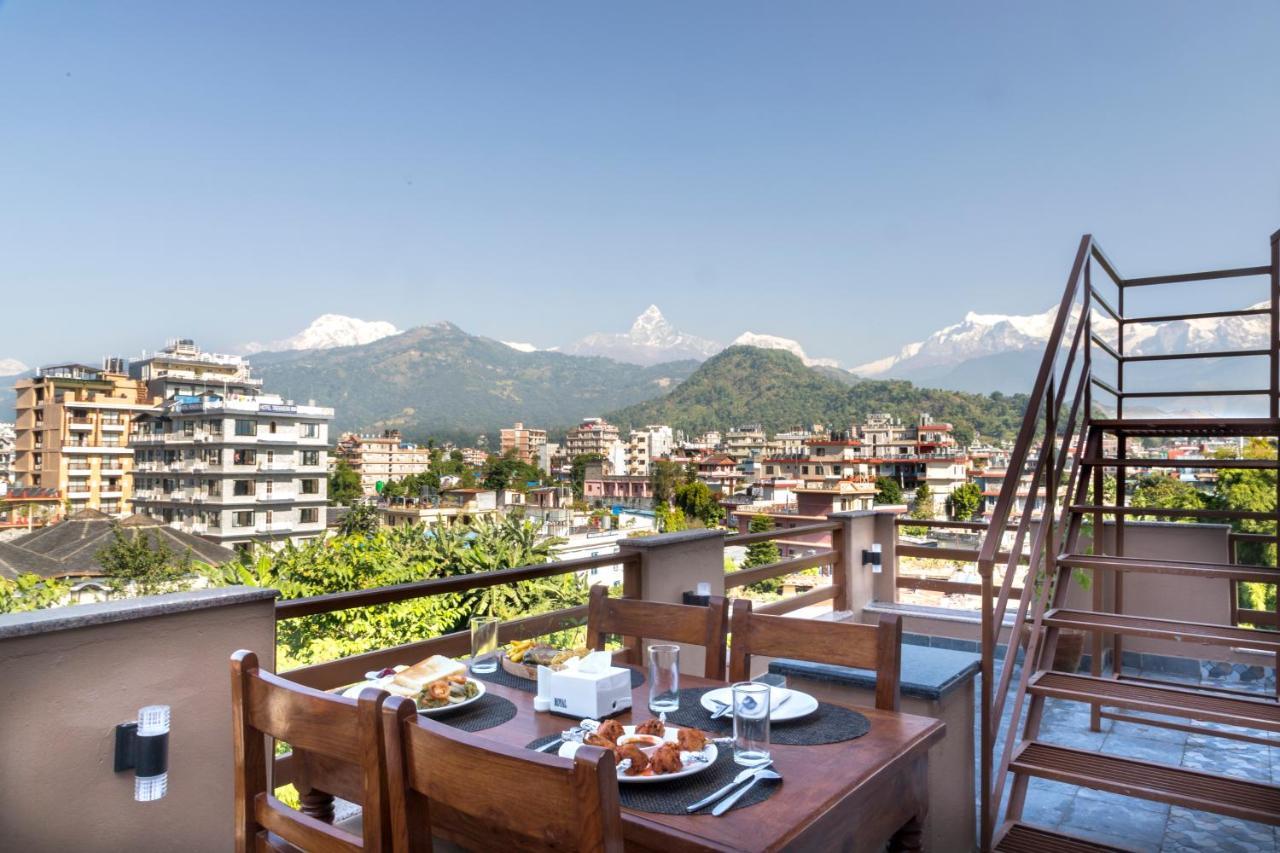 Hotel Lake Shore Pokhara Dış mekan fotoğraf