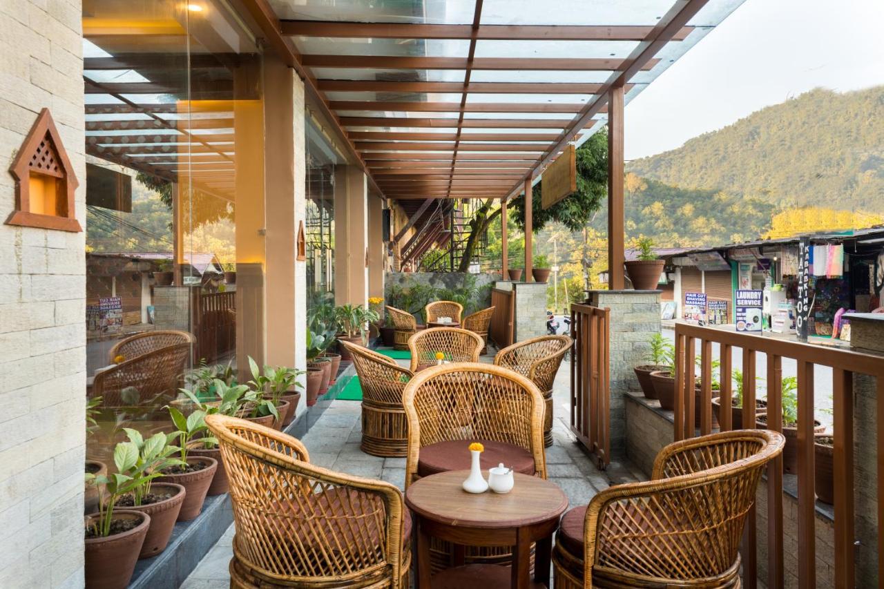 Hotel Lake Shore Pokhara Dış mekan fotoğraf